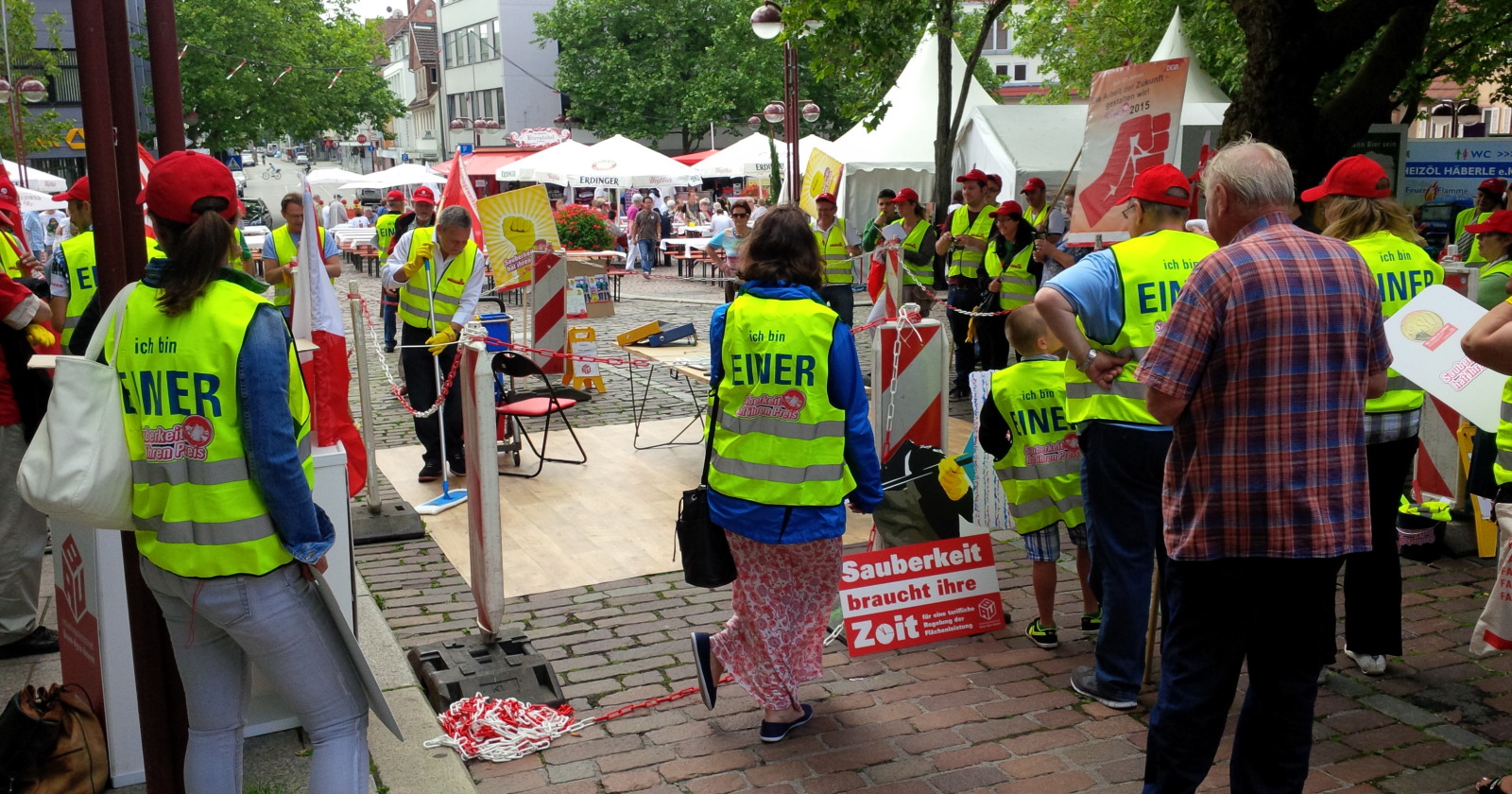 Reinigungs-Parcours und Solidarität - Aktionstag in Baden-Württemberg.