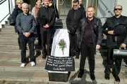 Trauerzug in Hessen gesichtet - Der Tarifvertrag, der muss nun weichen, denn Kapital geht über Leichen