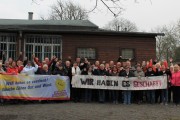 Gemeinsam gekämpft – Gemeinsam gefeiert! Gebäudereiniger in Ostdeutschland feiern Tarifabschluss und Lohnangleichung