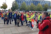500 Beschäftigte der Gebäudereinigung protestieren in Leipzig für einen fairen Rahmentarifvertrag